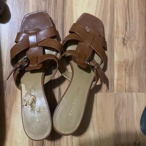Women sandals